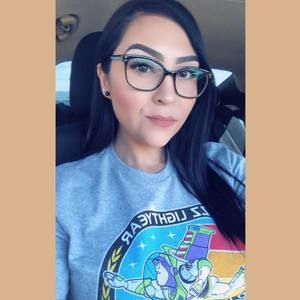 Meet your Posher, Corinna